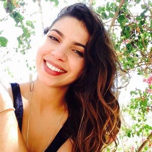 Meet your Posher, Debora